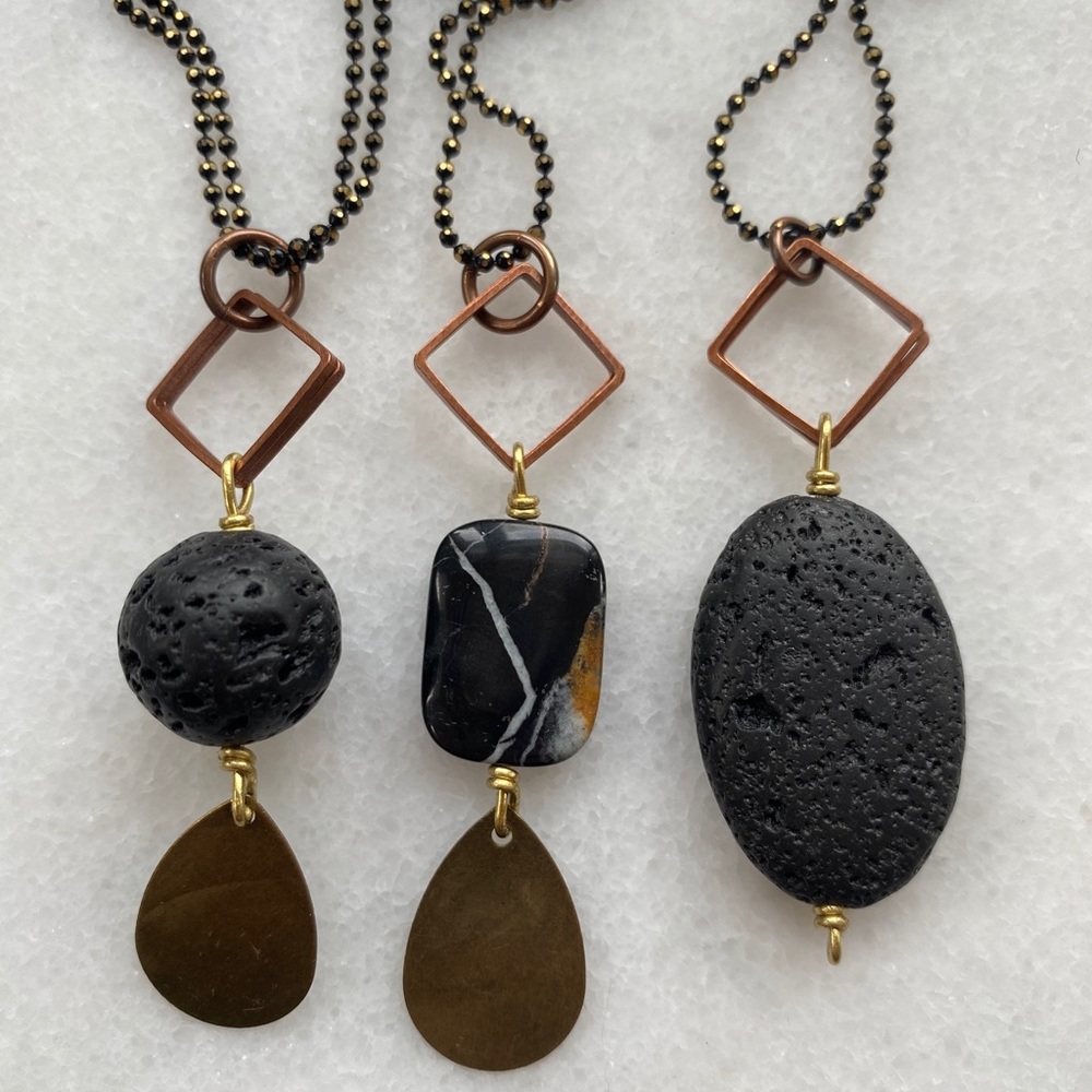 🆕 3 x Copper & Brass Pendant Necklaces